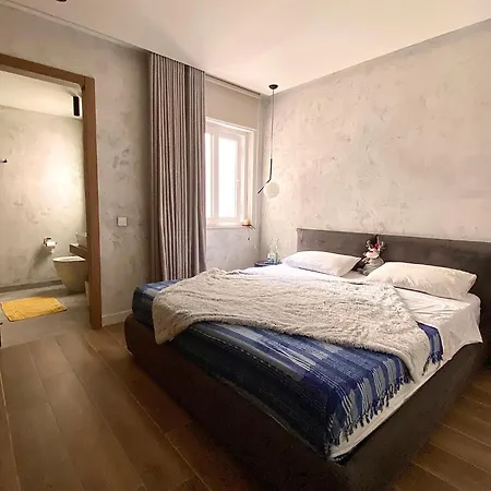 Sea View 2 Bedroom * سليمة