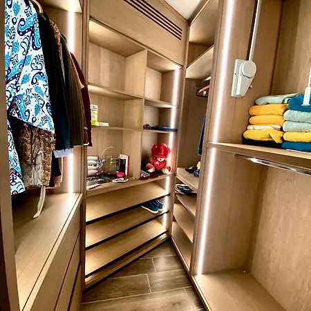 Sea View 2 Bedroom Apartment