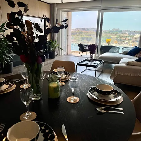Διαμέρισμα Sea View 2 Bedroom Σλιέμα