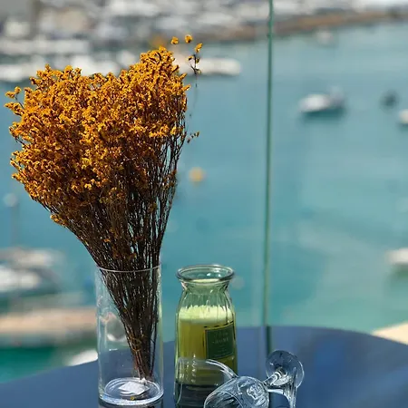 Διαμέρισμα Sea View 2 Bedroom Σλιέμα