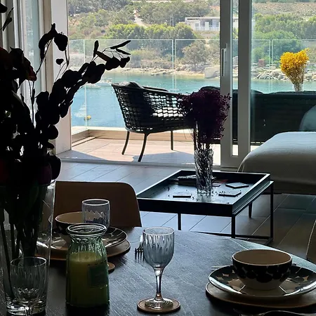 Sea View 2 Bedroom *