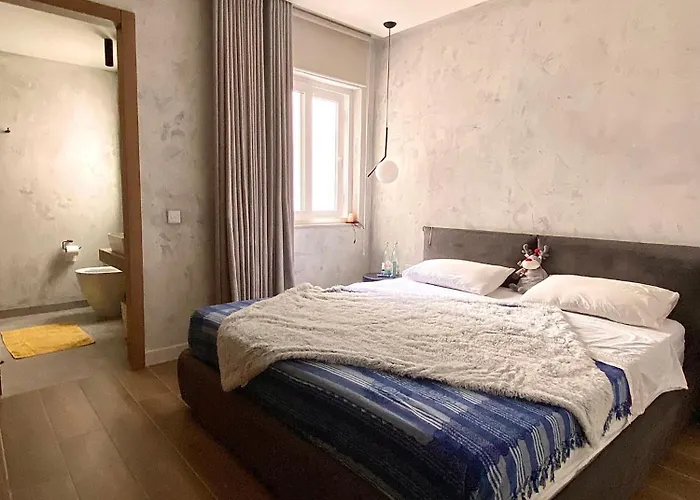 Sea View 2 Bedroom * سليمة